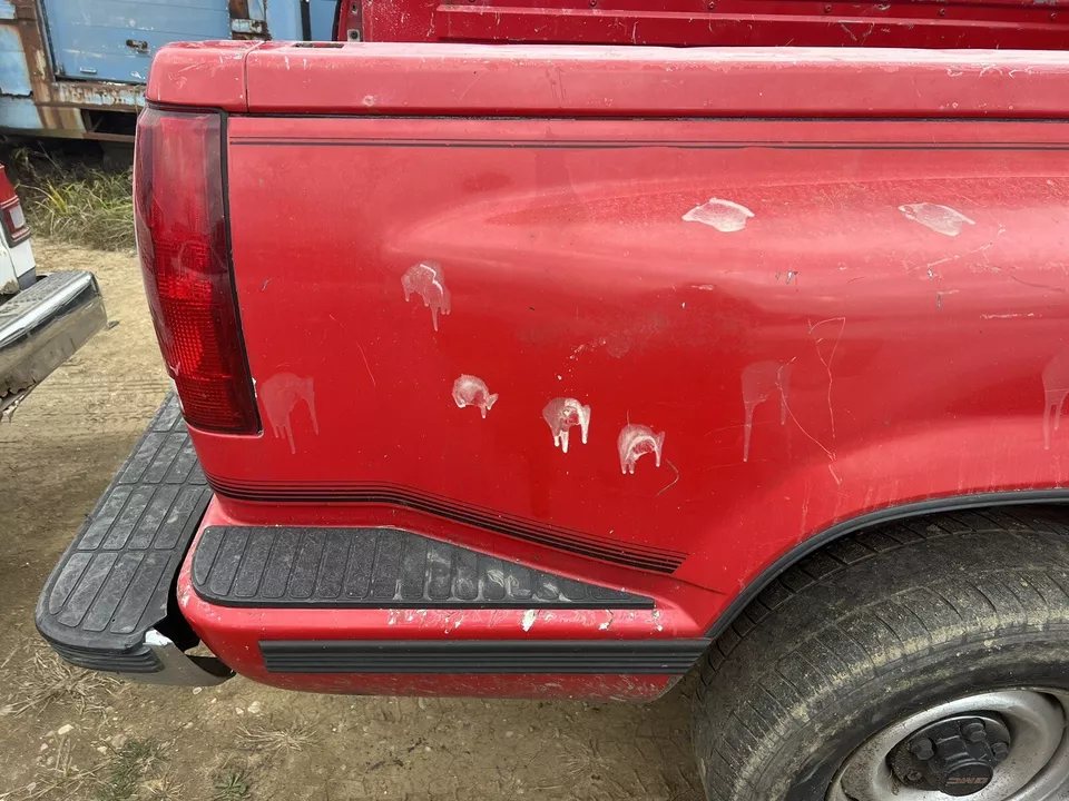 Electric 2-in-1 Wheeled Battery Jump Starter - Image 6